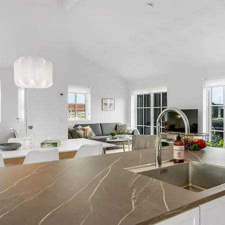 Malomir - 500m From The Sea By Interhome Feriehus Løkken