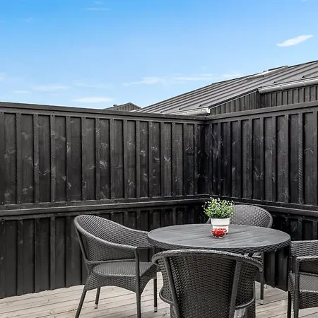 Malomir - 500m From The Sea By Interhome *
