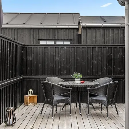 Malomir - 500m From The Sea By Interhome Feriehus *